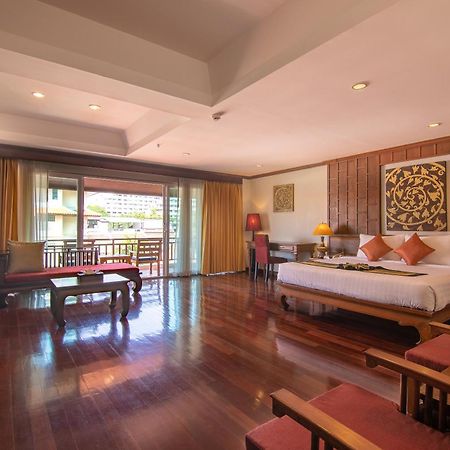 Avalon Beach Resort Pattaya Exterior foto