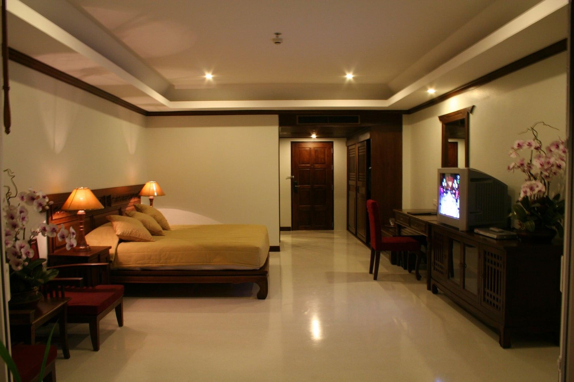 Avalon Beach Resort Pattaya Exterior foto