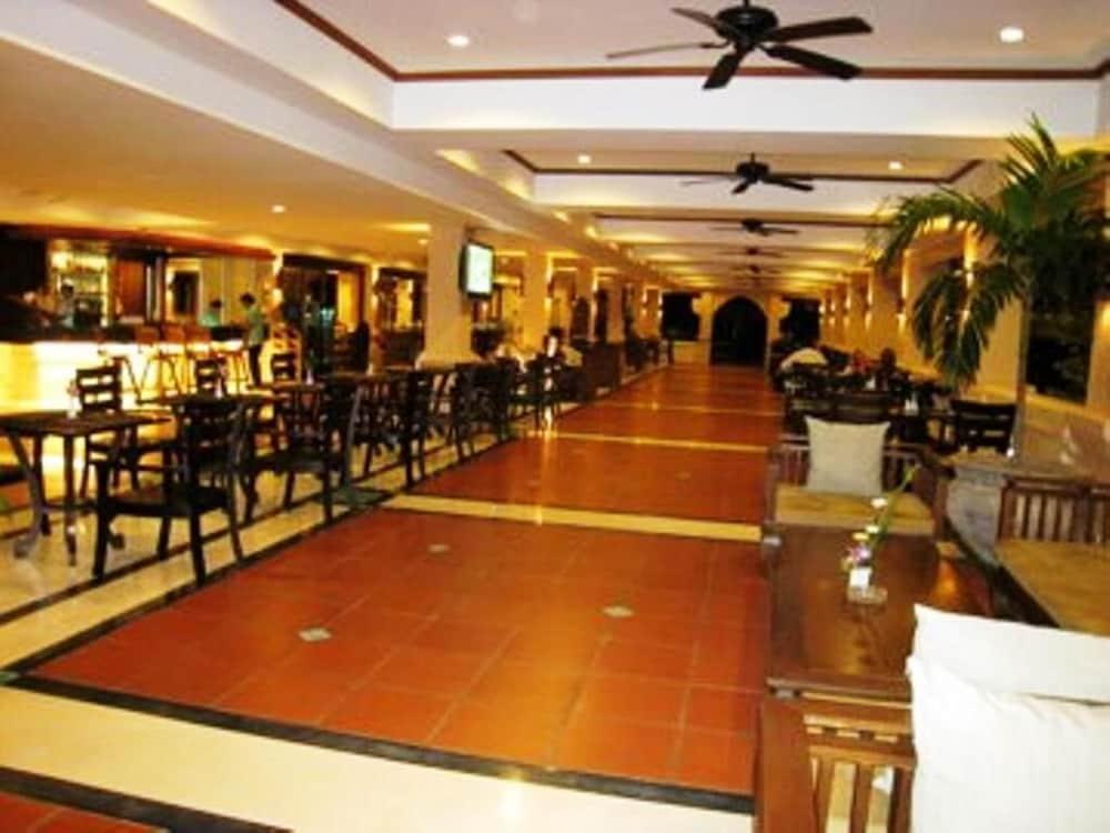 Avalon Beach Resort Pattaya Exterior foto
