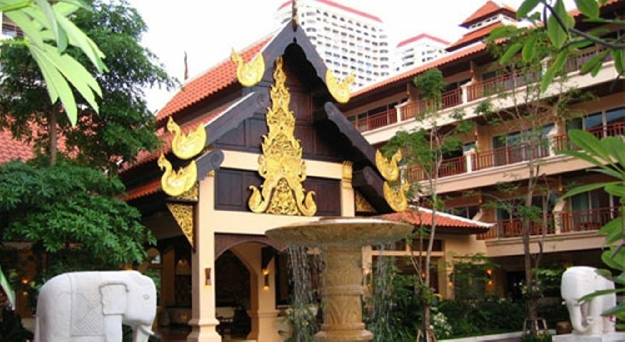 Avalon Beach Resort Pattaya Exterior foto