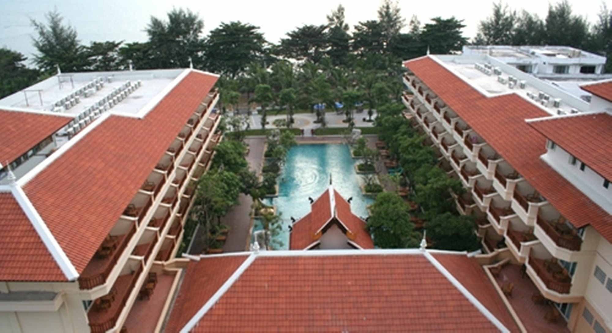 Avalon Beach Resort Pattaya Exterior foto